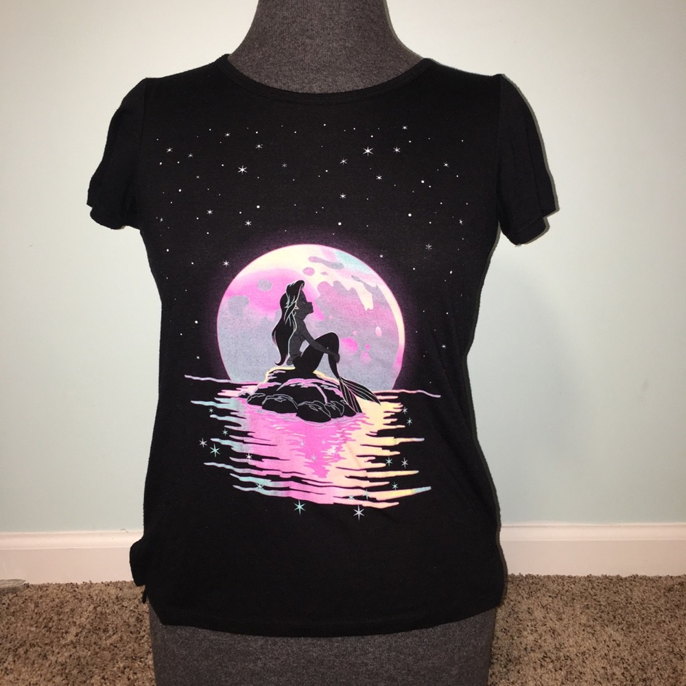 short sleeved tee shirt